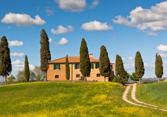How to transform a countryside dwelling or auxiliary structure into a residential property