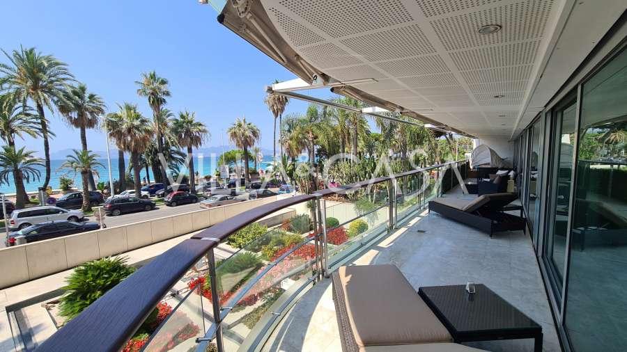 Cannes Apartment 320 m2 by the sea at Croisette Beach