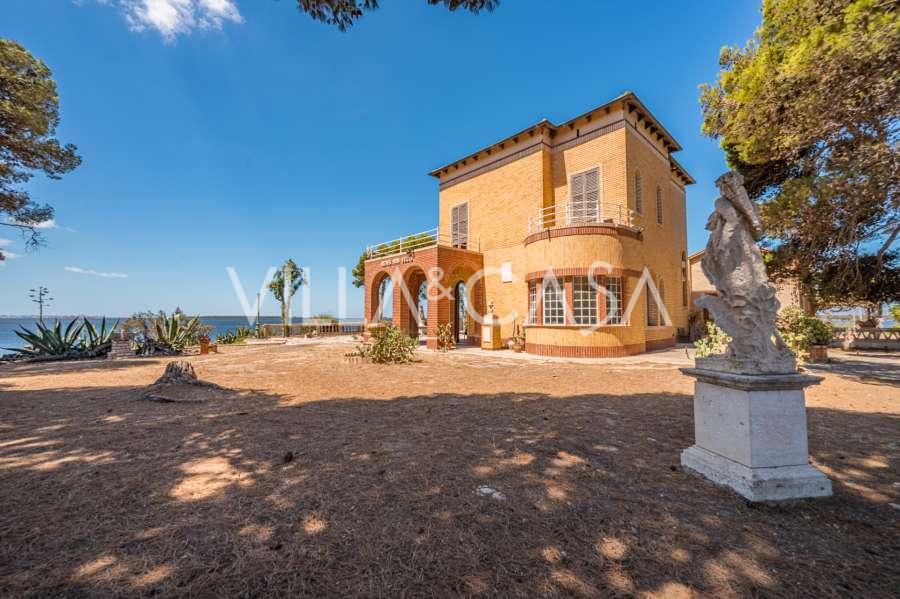 Island in Sicily, Italy for sale