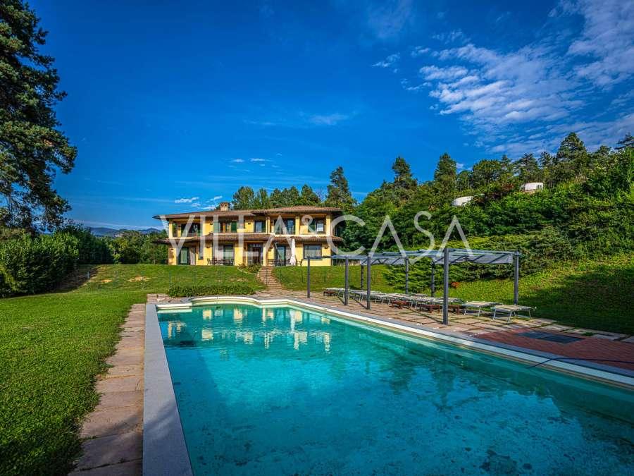 Villa 500 m2 in Castelnuovo di Garfagnana