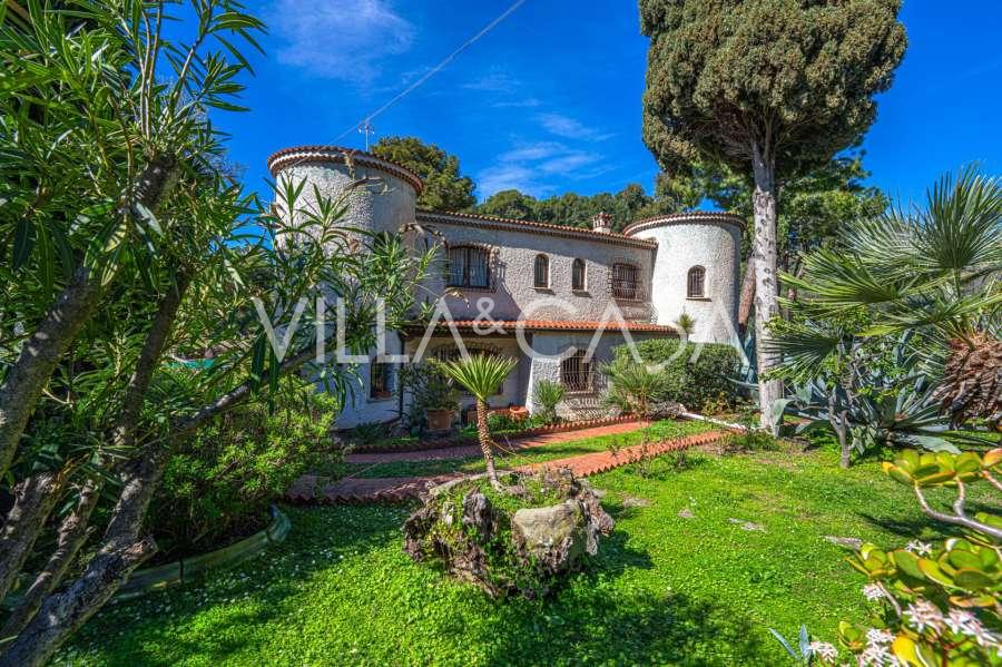 House for sale in Bordighera.