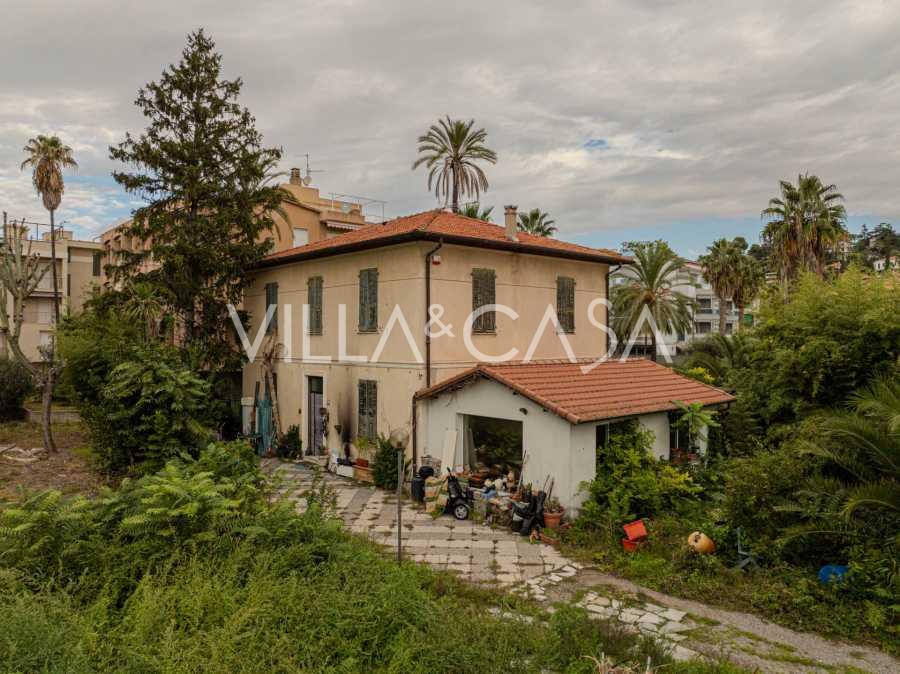 Villa in the center of Bordighera