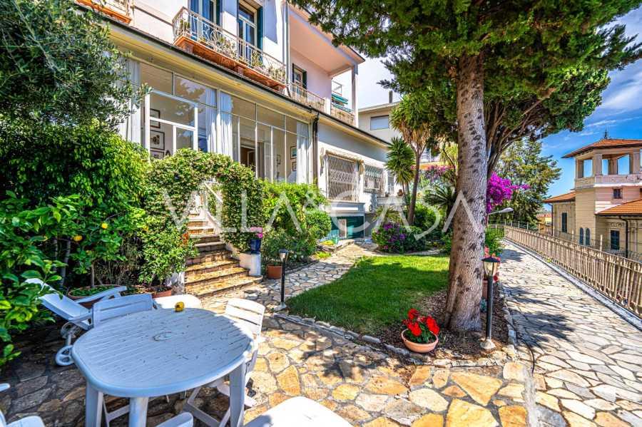 Renting a cozy apartment with a garden in Sanremo