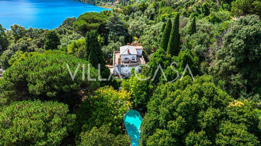 Elite villa in Castel Gandolfo by Lake Albano