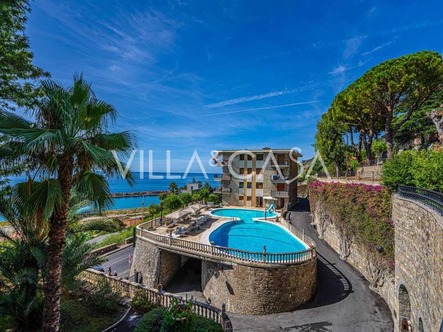 Penthouse of 127 m² for rent in Ospedaletti