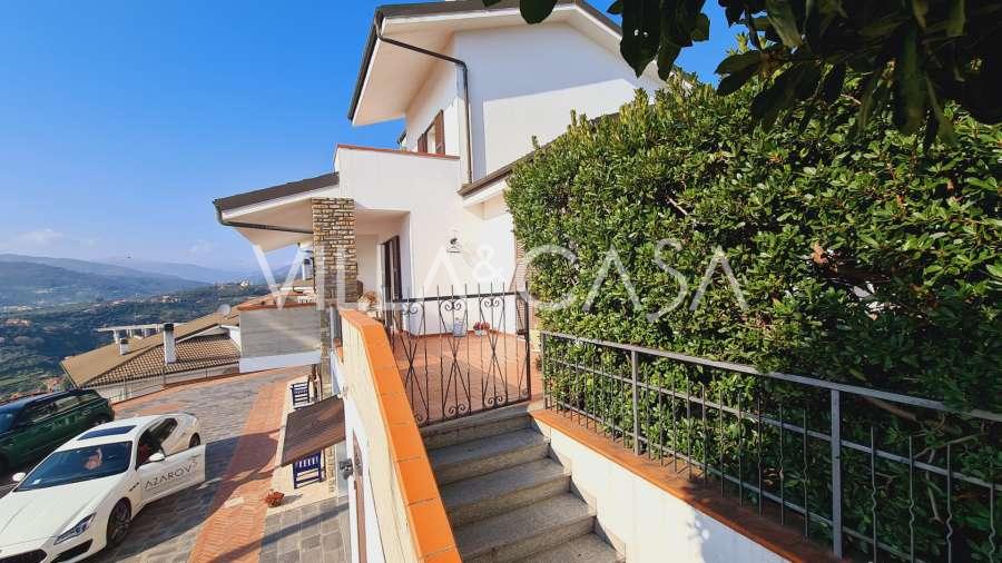 Property in Sanremo by the sea