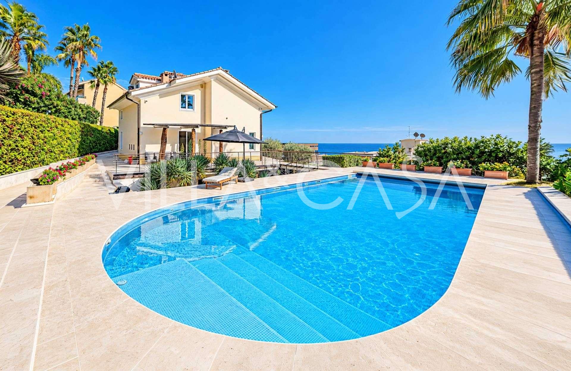Luxurious villa in Sanremo for sale