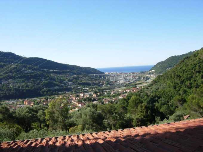 Villa with a sea view and a fruit garden in Kamposso