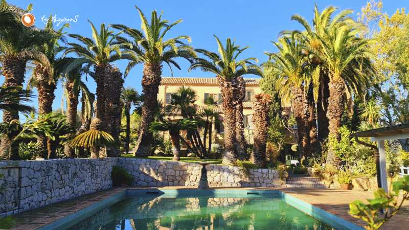 Luxury villa with a park in Sanremo