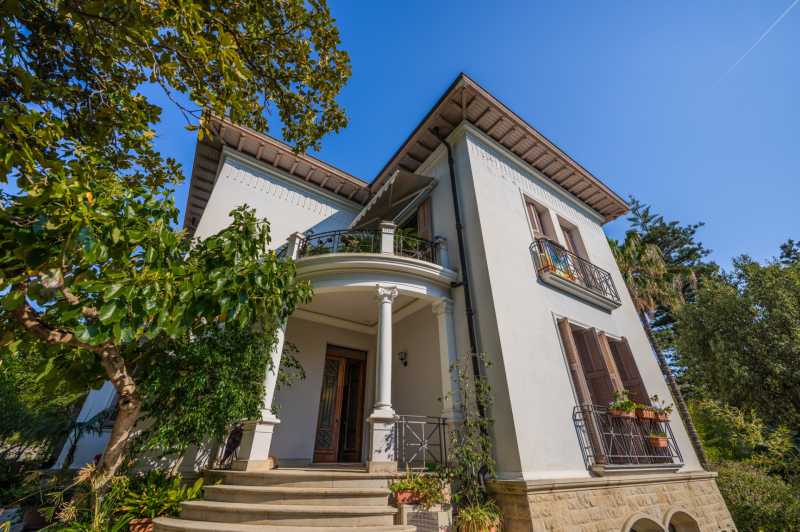 House by the sea in Bordighera