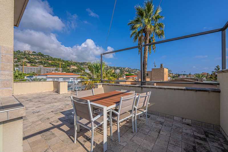 A penthouse is for sale in a new complex in Bordighera.