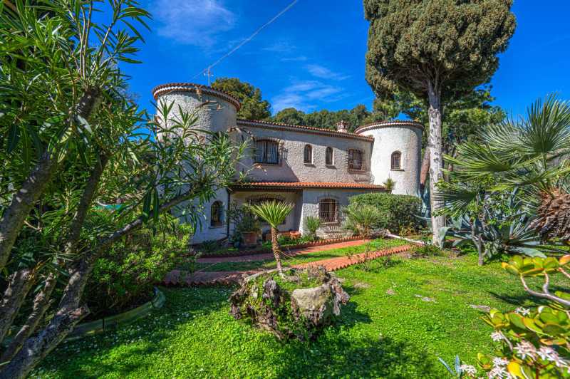 House for sale in Bordighera.