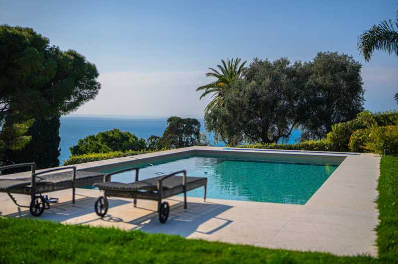 Modern villa in Bordighera