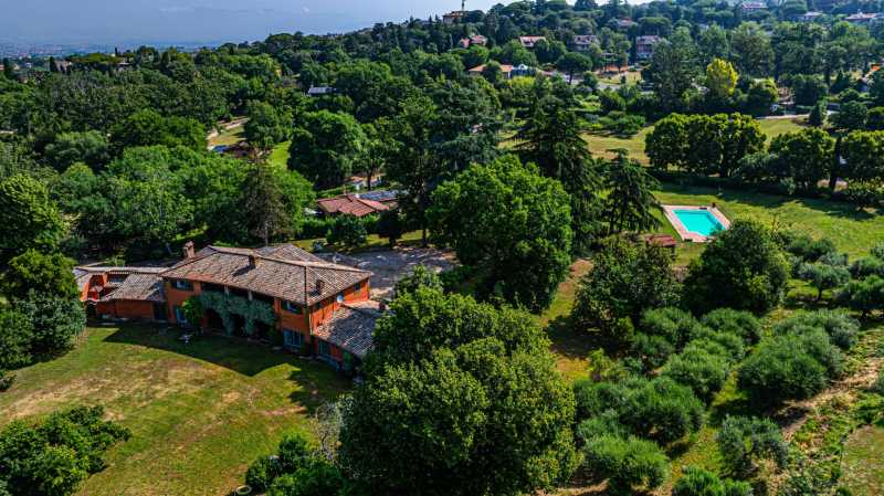 Villa with history and pool in Grottaferrata