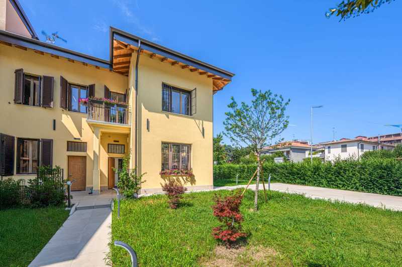 New house for sale in Opera, Milan