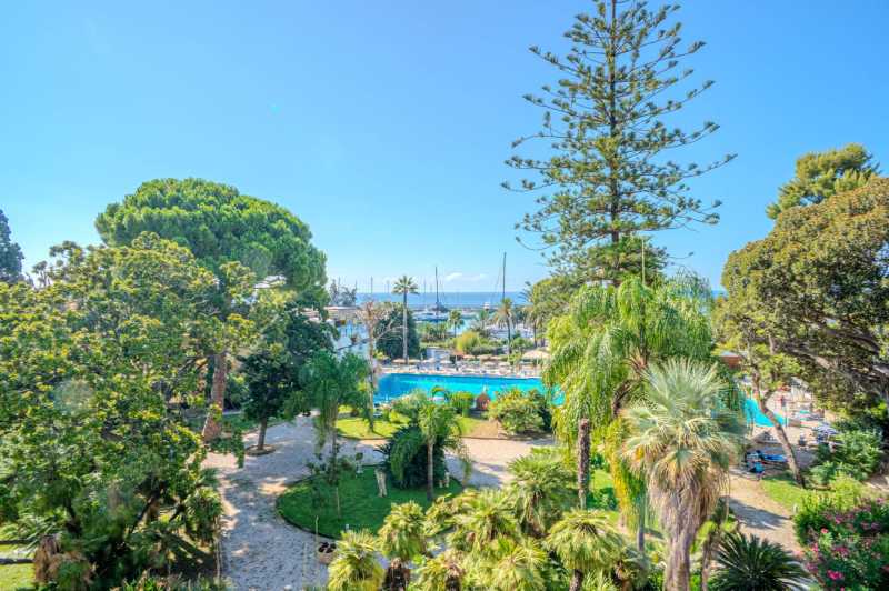 Luxury apartment for rent in Sanremo