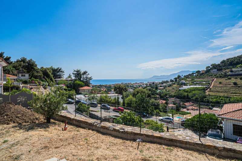 Modern villa in Bordighera