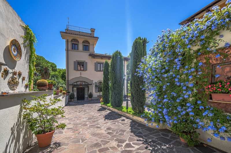 Luxury residence in the heart of Rome
