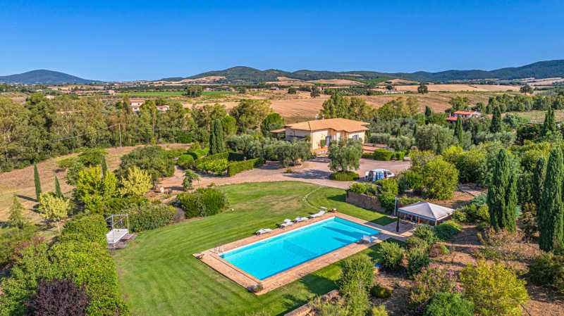 Luxury villa in Montalto di Castro