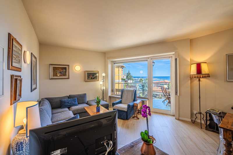 Seaside apartment for rent, Sanremo