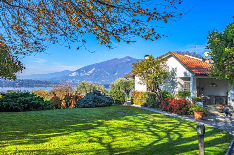 Luxury villa near the lake in Galbiate, Lecco