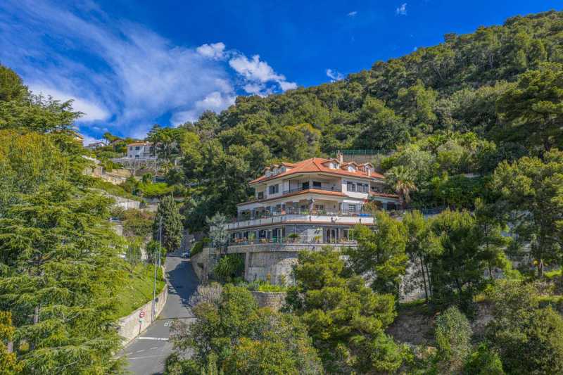 Luxury apartments for sale in Bordighera