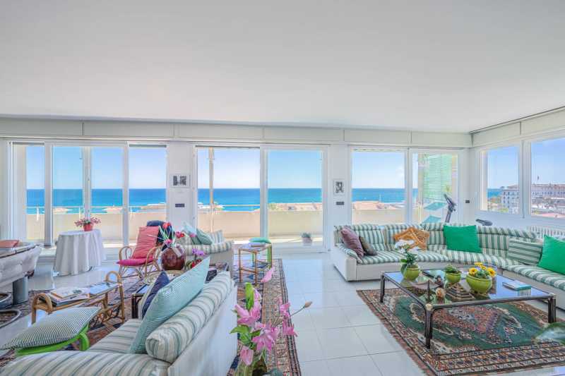 Luxurious penthouse for sale in Sanremo