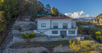 Villa by the sea in Ventimiglia - for sale