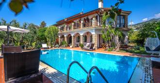 Villa for sale in Sanremo