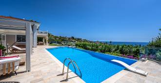 Luxurious villa of 400 square meters in Sanremo.