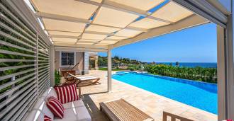 The 400 m2 villa in Sanremo is luxurious.