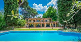 Frascati, Rome: Luxury Villa with Pool