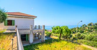 Modern villa in Bordighera