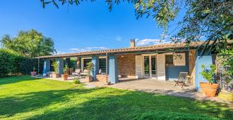 New villa by the sea for sale in Pescia Romana