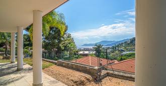 Modern villa in Bordighera