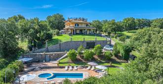 Villa in Montefiascone for sale