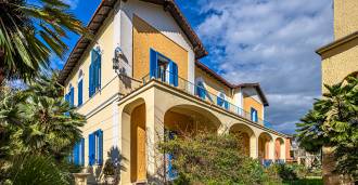 Villa by the sea for sale in Santa Marinella