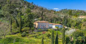 Villa with Historical Charm in Lucca