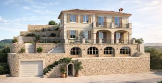 Villa in Bordighera for complete reconstruction.