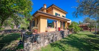 Villa in Carrara for sale