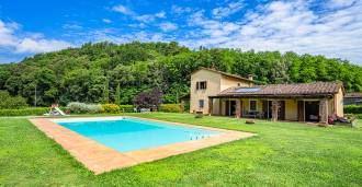 Villa in Tuscany, near Lucca, for sale