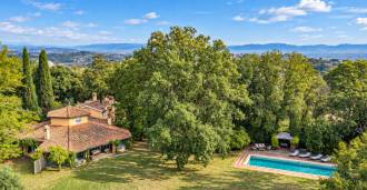 Villa with pool and panoramic view in Rome for sale