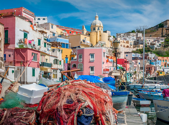 Non-tourist trails in Italy